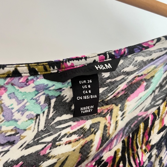 H&M Multicolor Abstract Print Sleeveless Dress - Picture 2 of 2